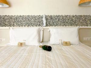 Deluxe Studios & Suites Ageri-Milos