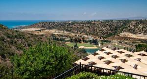 3 bedroom Villa Melandra with private pool and sea views, Aphrodite Hills Resort