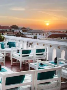 Maru Maru Hotel - Mwembe Maepe