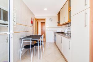 Golden Cliff Apartment