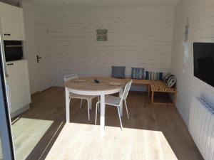 ETABLISSEMENT CHEZ JULES