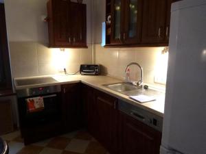 László Apartman