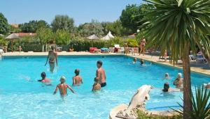 Campings Camping Beau Rivage : photos des chambres