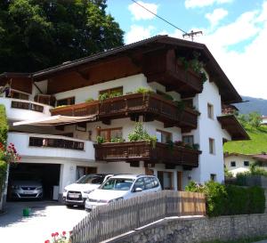 Zillertal Apartment mit Traumausblick - Haus Kirchler