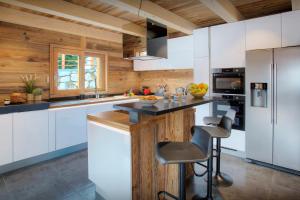 Chalets Chalet Sabaroc - OVO Network : photos des chambres