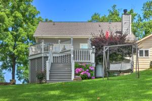 Lakefront Hiawassee Home with Boat Dock and Hot Tub!