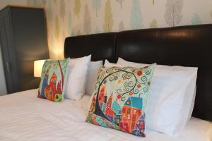 BONNIES APARTMENT, adults only