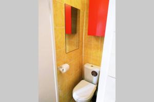 9th floor Amazing View Central Studio Apartment