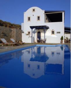 SERRAS ROOMS Kythira Greece