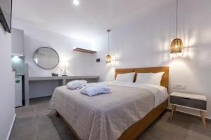 Gaia lux inn Milos Greece