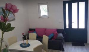 Two-Bedroom Apartment with Terrace and Sea View room in Apartment Kozarica 4950b