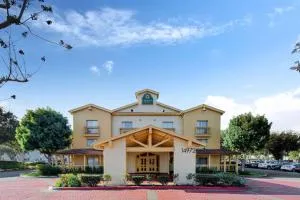La Quinta Inn & Suites by Wyndham Irvine Spectrum - 米申维耶霍