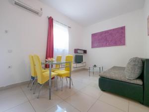 Cozy apartment with breakfast on request 1