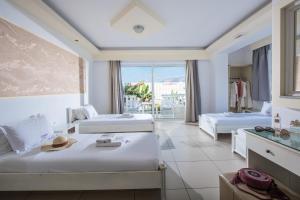 I Candy Malia by Estia