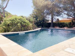 Villa Dos Calas - Bonita Villa de estilo rustico y piscina de agua salada