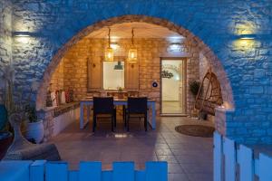 Villa Giorgianna -near Aliki beach Paros Greece