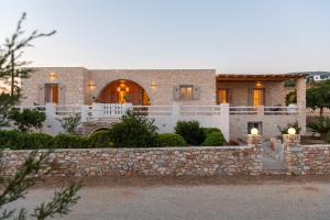 Villa Giorgianna -near Aliki beach Paros Greece