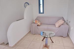 The Beachhouse Apartments Aegina Greece