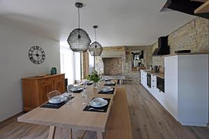 Maisons de vacances Ty Dag - La Desirade proche plage et jacuzzi : photos des chambres