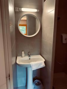 Hotels Premiere Classe Annecy Cran-Gevrier : Chambre Double