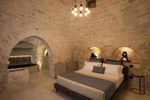 King Room with Spa Bath room in La Mandorla Luxury Trullo