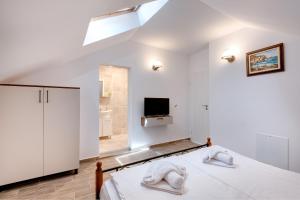 Panorama Blue Family Hotel and Free parking