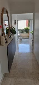 Appartements Appartement raffine Cannes : photos des chambres