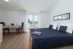 Apartments Emil