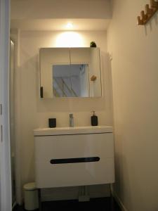 Appartements Apartment Lille - Proche metro - Stationnement gratuit : photos des chambres