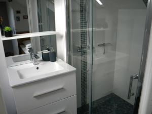 Appartements Apartment Lille - Proche metro - Stationnement gratuit : photos des chambres