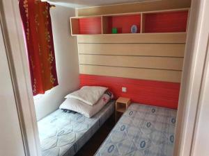 Campings Mobil Home avec spacieuse terrasse a Meschers proche de Royan : photos des chambres
