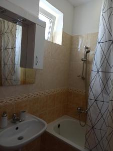 Peppy Apartment & Pool