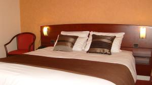 Hotels Cit'Hotel Saint Jacques : photos des chambres