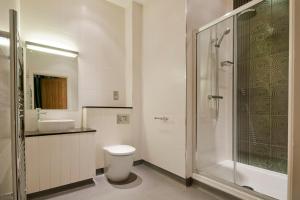 Deluxe Double Room room in The Vernon