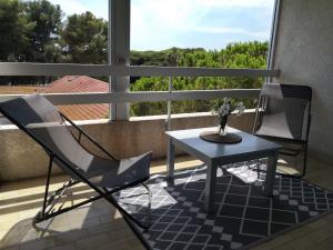 Studio à Hyères Port - Proche de toutes commodités