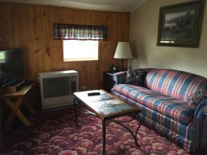 Three-Bedroom Suite room in Gakona Lodge