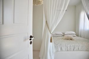 Elefthia Syros Junior Suite Syros Greece