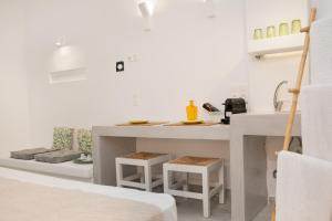 Aspries Suites Paros Greece