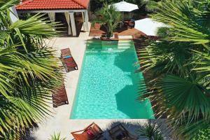 Villa Antisin with Heated Pool 