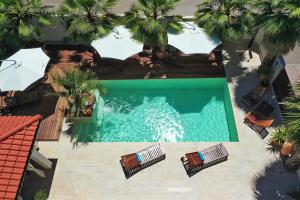 Villa Antisin with Heated Pool