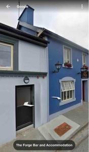McGraths Bar & Accommodation