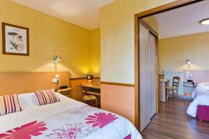 Hotels Hotel La Clairiere : photos des chambres