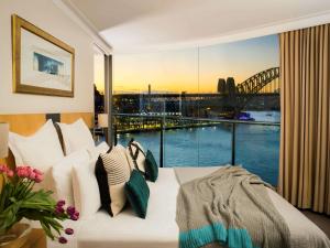 One-Bedroom Apartment with Harbour View room in Pullman Quay Grand Sydney Harbour