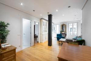 Beach & City - Neighbourhood of Gros