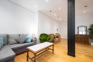 Beach & City - Neighbourhood of Gros