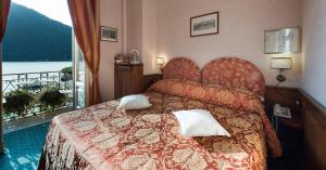 Deluxe Double Room room in Hotel Miralago