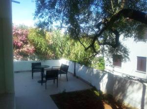 Apartments and rooms Camelia