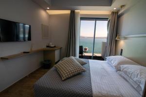 Aianteion Bay Luxury Hotel & Suites Salamina Greece