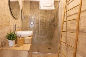 Divina Central Style by Valcambre