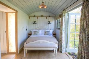 Perkins luxury shepherd huts